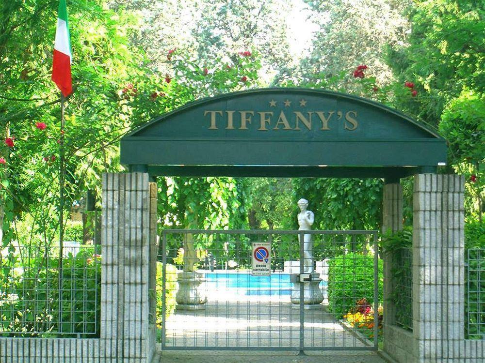 فندق ليدو دي يسولوفي  New Tiffany'S Park المظهر الخارجي الصورة